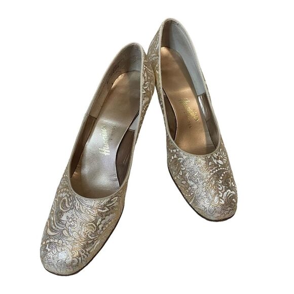Huggins Shoes Dressy Heels Champagne Silver Gold Embossed Tapestry, size 6.5AAA - Picture 1 of 10